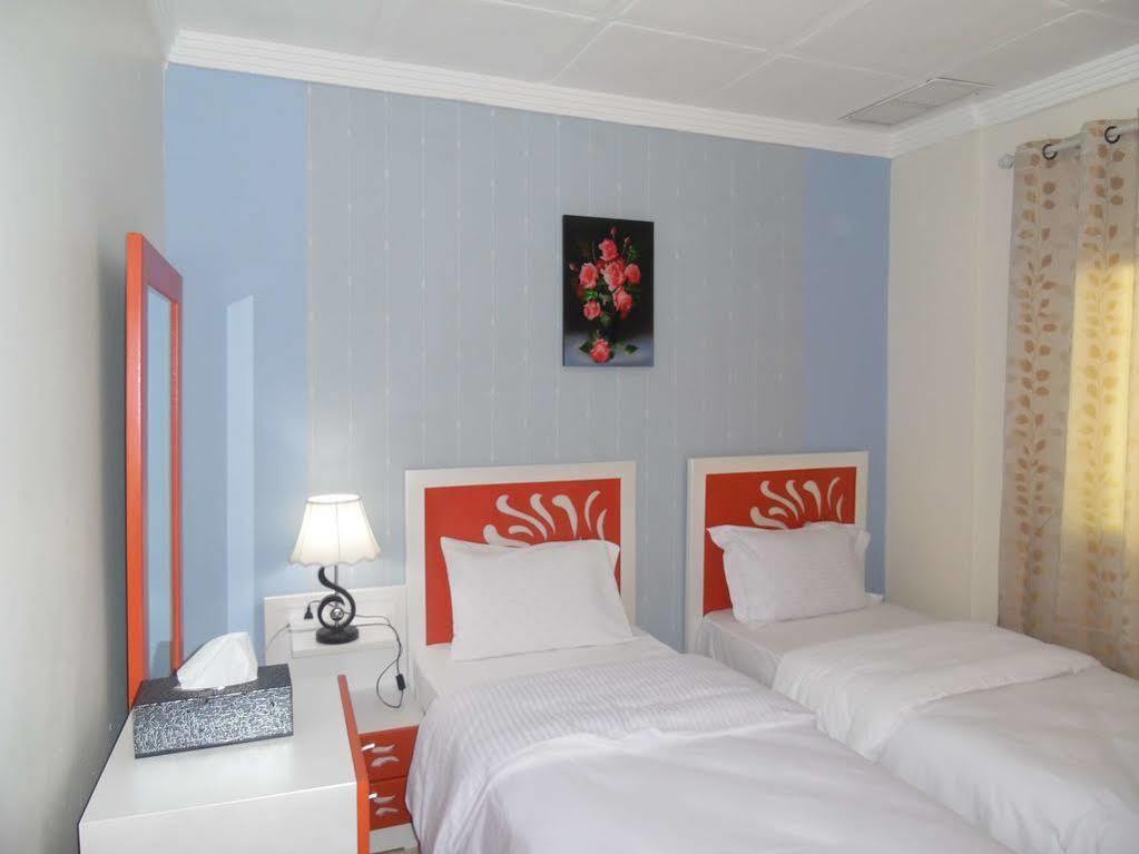 Leader Apartments 2 Кувейт Екстериор снимка